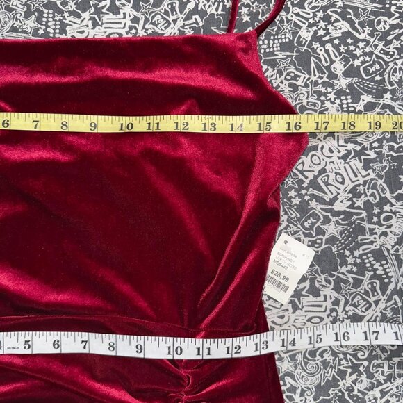 Misty Rose ruched velvet midi dress deep wine red - Picture 3 of 5